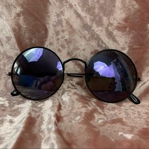 ✌️🌻 Flower Child Sunglasses